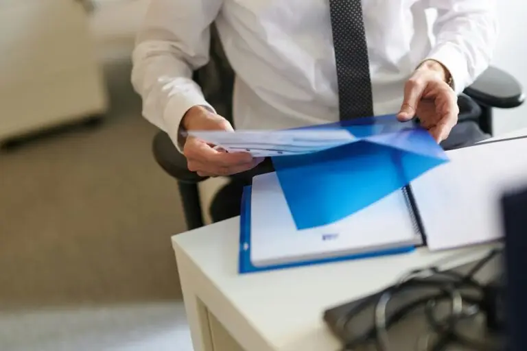 If you are also planning to form a business in the United States, one of the first steps you will need to take is to decide what type of legal entity to set up